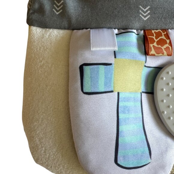 Demdaco Faith Activity Scarf Lightweight Pockets Textural Ribbons Mirror Crinkle - Picture 4 of 16